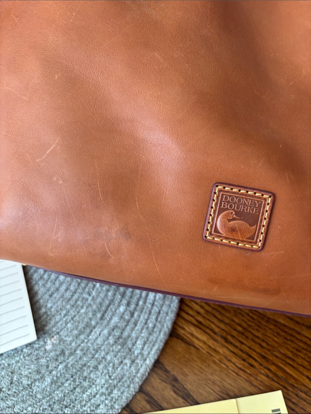 Dooney and Bourke tote - Picture 10 of 11